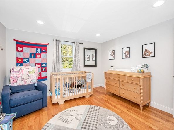 58 Westminster Ave 58, Arlington MA 02474