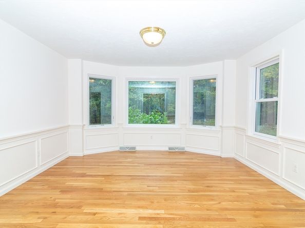 28 Stetson Dr, Marlborough MA 01752