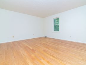 28 Stetson Dr, Marlborough MA 01752