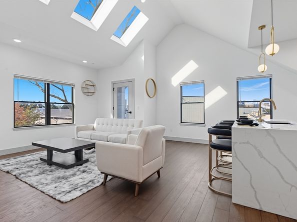127 East Cottage Street 6, Boston MA 02125