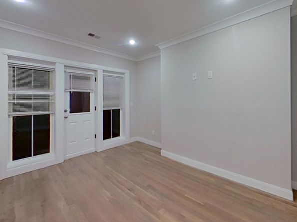 47 Englewood, Boston MA 02135