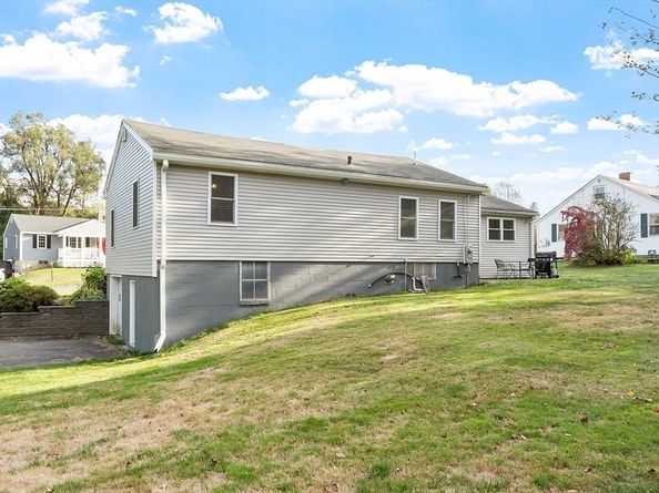 11 Lovell St, Westminster MA 01473