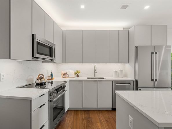 1515 Commonwealth Ave 303, Boston MA 02135