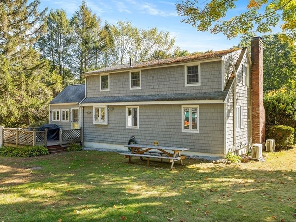 4 Powers Rd, Littleton MA 01460