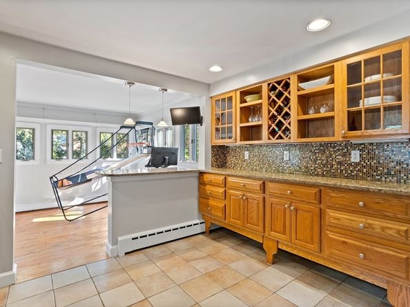 4 Powers Rd, Littleton MA 01460