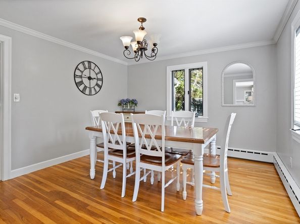 4 Powers Rd, Littleton MA 01460