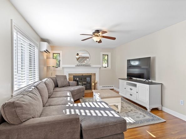 4 Powers Rd, Littleton MA 01460