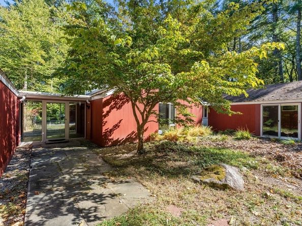 60 Baker Bridge Road, Lincoln MA 01773