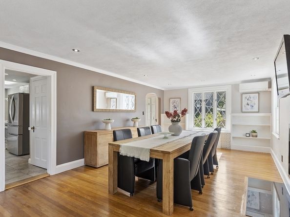 12 Powder House Road Ext, Medford MA 02155