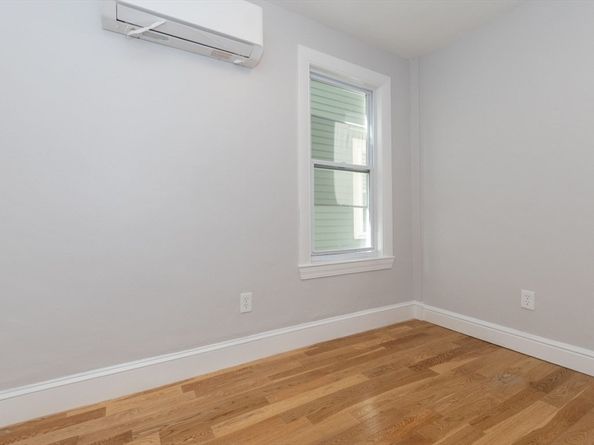 131 Erie St 2, Cambridge MA 02139
