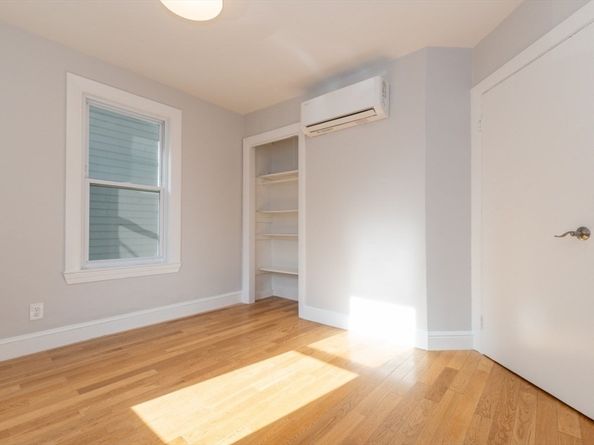 131 Erie St 2, Cambridge MA 02139