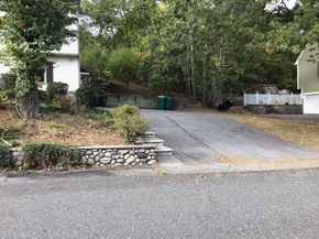 16 Battlemarch Way, Woburn MA 01801