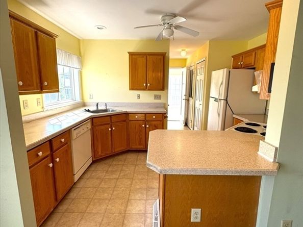 23 Stone Meadow Dr, Bridgewater MA 02324
