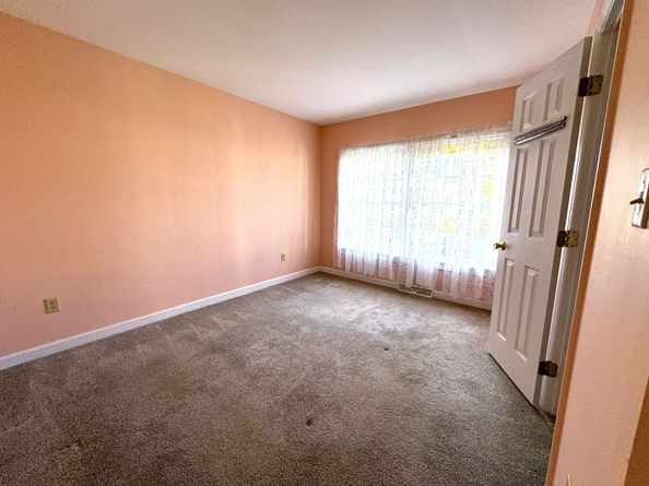 23 Stone Meadow Dr, Bridgewater MA 02324