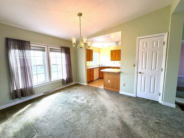 23 Stone Meadow Dr, Bridgewater MA 02324