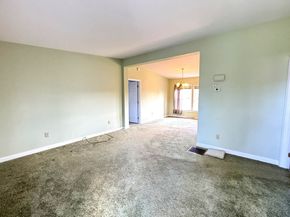 23 Stone Meadow Dr, Bridgewater MA 02324
