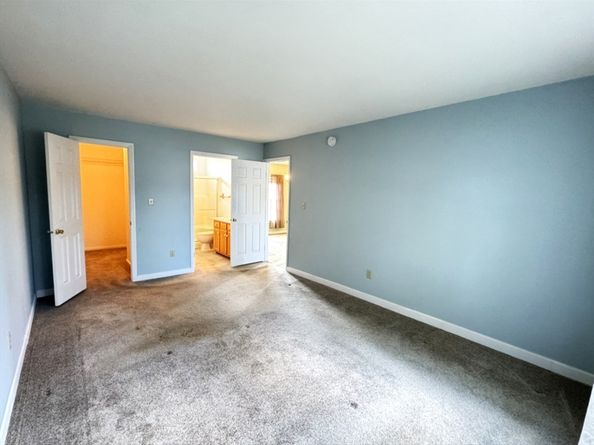 23 Stone Meadow Dr, Bridgewater MA 02324