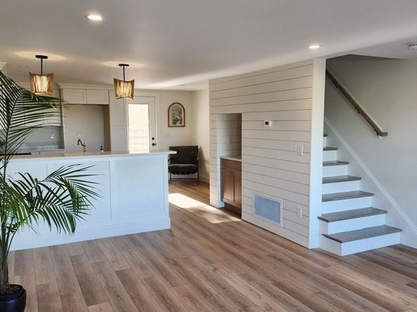 159 Wessagussett Rd, Weymouth MA 02188