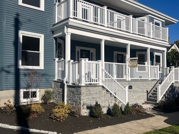 33 George St. 33, Newton MA 02458