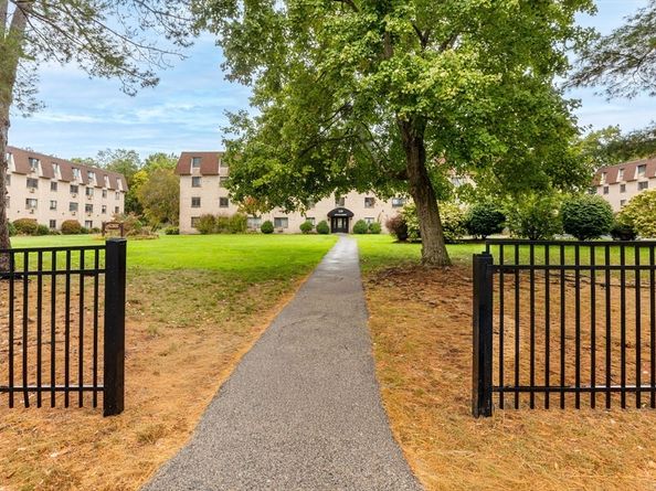 119 Grove Street 223, Rockland MA 02370