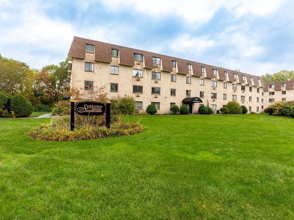 119 Grove Street 223, Rockland MA 02370