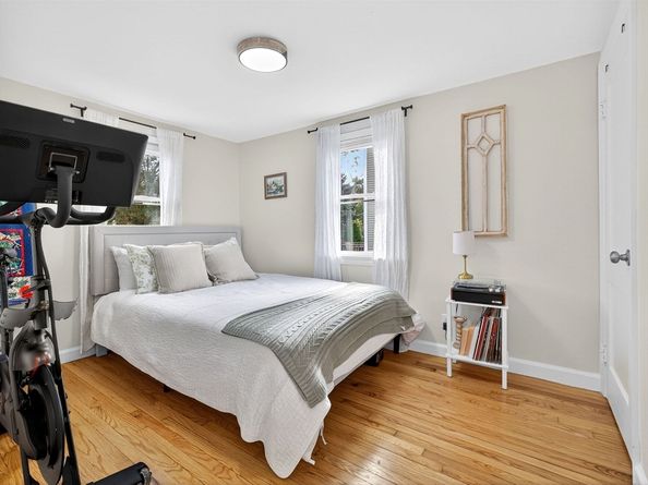 303 Pleasant St, Melrose MA 02176