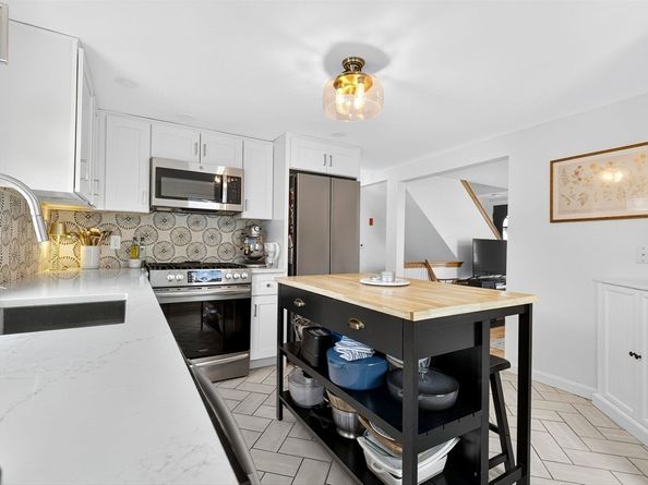303 Pleasant St, Melrose MA 02176