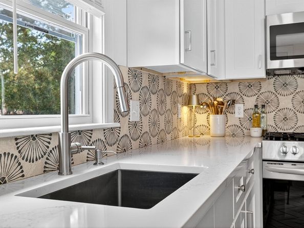 303 Pleasant St, Melrose MA 02176