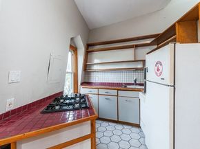 11 Savin Hill Ave, Boston MA 02125