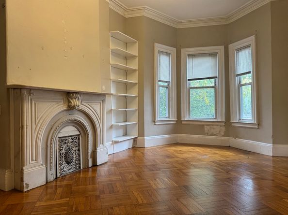 11 Savin Hill Ave, Boston MA 02125