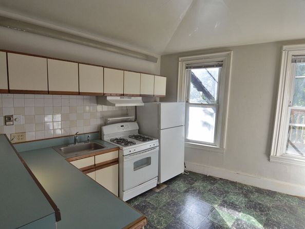 11 Savin Hill Ave, Boston MA 02125