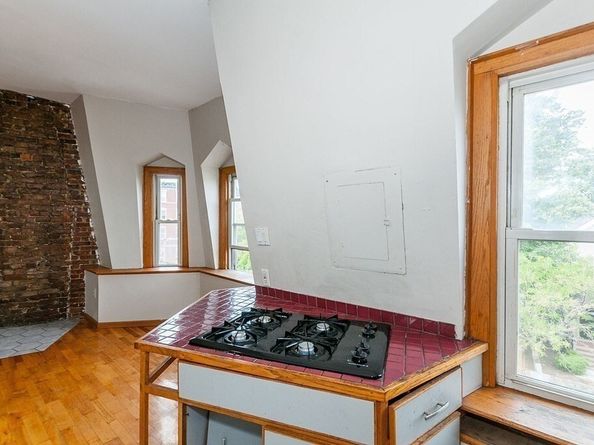 11 Savin Hill Ave, Boston MA 02125