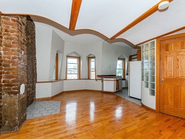11 Savin Hill Ave, Boston MA 02125