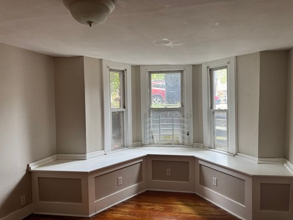 11 Savin Hill Ave, Boston MA 02125
