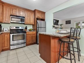 63 Crooker Dr, Lynn MA 01904