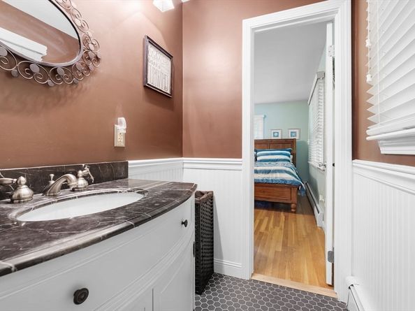 63 Crooker Dr, Lynn MA 01904