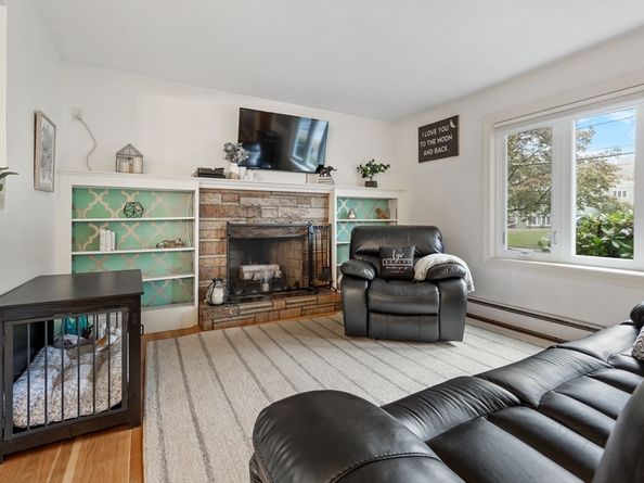 63 Crooker Dr, Lynn MA 01904