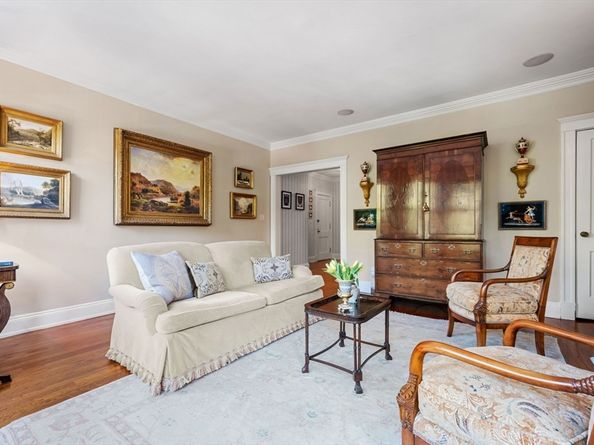 250 Commonwealth Avenue 6, Boston MA 02116