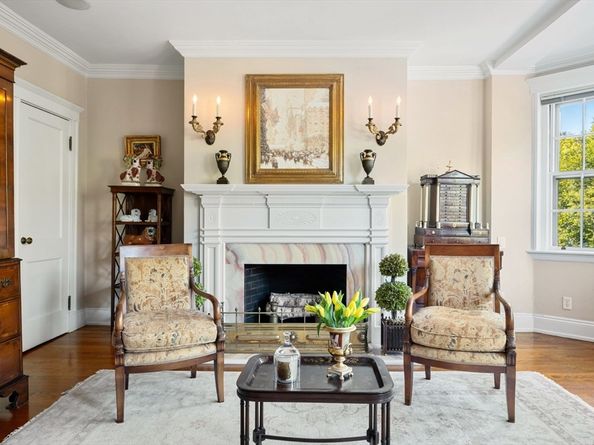 250 Commonwealth Avenue 6, Boston MA 02116