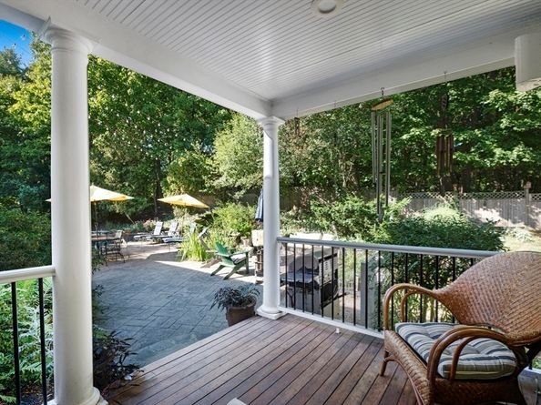 17 Topsfield Rd, Wenham MA 01984