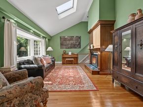 17 Topsfield Rd, Wenham MA 01984