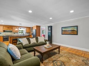 17 Topsfield Rd, Wenham MA 01984