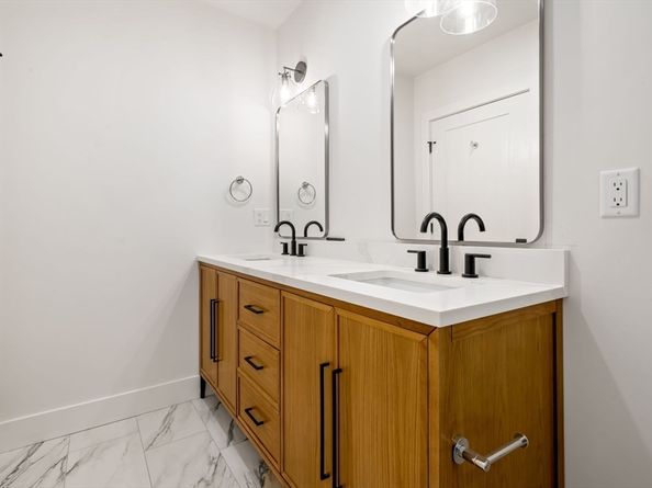33 Pearl St. 4, Boston MA 02125
