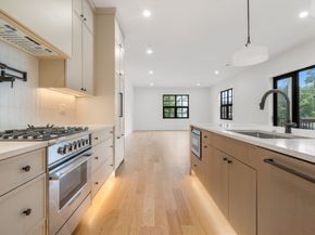 33 Pearl St. 4, Boston MA 02125