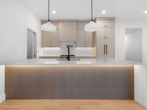 33 Pearl St. 4, Boston MA 02125