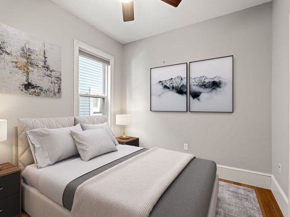 17 York Pl 1, Cambridge MA 02141