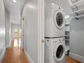 17 York Pl 1, Cambridge MA 02141