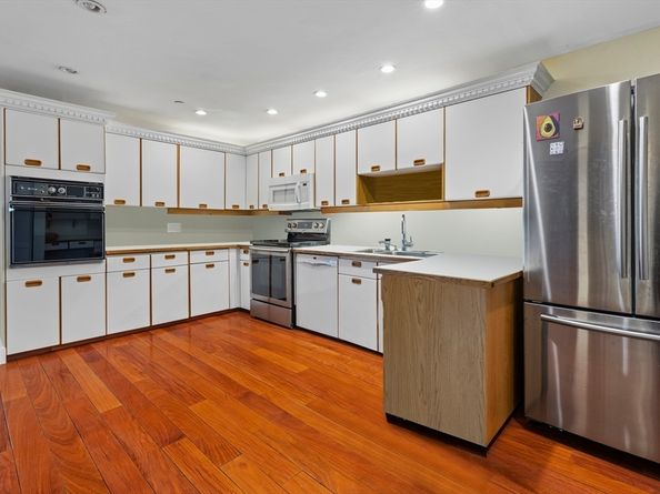 241 Perkins St D405, Boston MA 02130