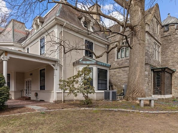 241 Perkins St D405, Boston MA 02130