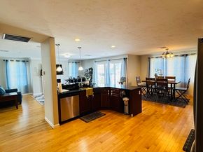 717 Hampton Way 717, Abington MA 02351